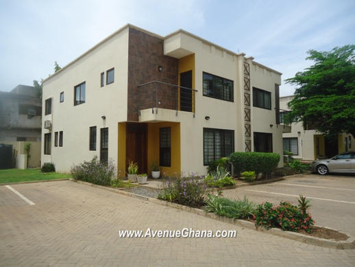3 bedroom townhouse with swimming pool for rent in Ringway Estates North Ridge in Accra Ghana