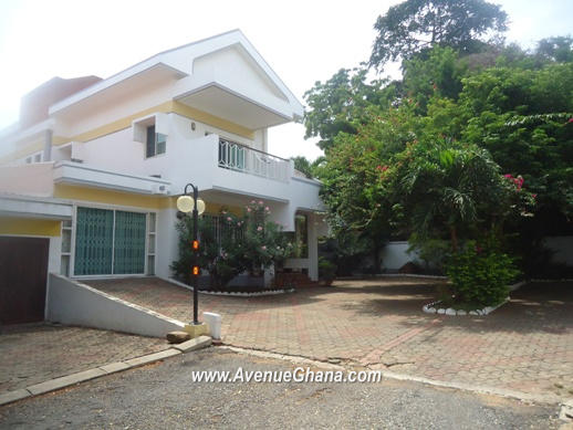 4 bedroom townhouse for rent in Cantonments near Ghana International School (GIS) Accra