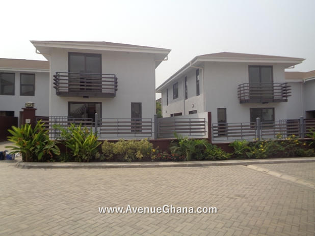 Executive 4 bedroom townhouse for rent near Labadi Beach Hotel in Accra