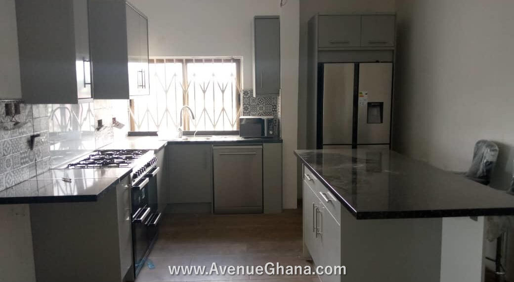 2 bedroom furnished apartment to let at Tesano in Accra