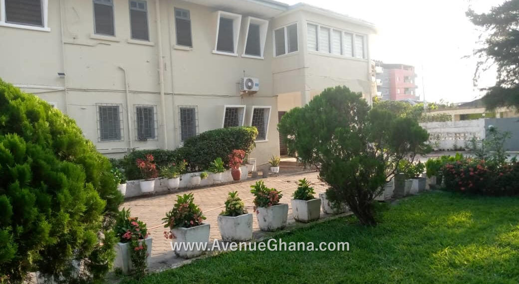 3 bedroom apartment for rent at Osu in Accra, Ghana