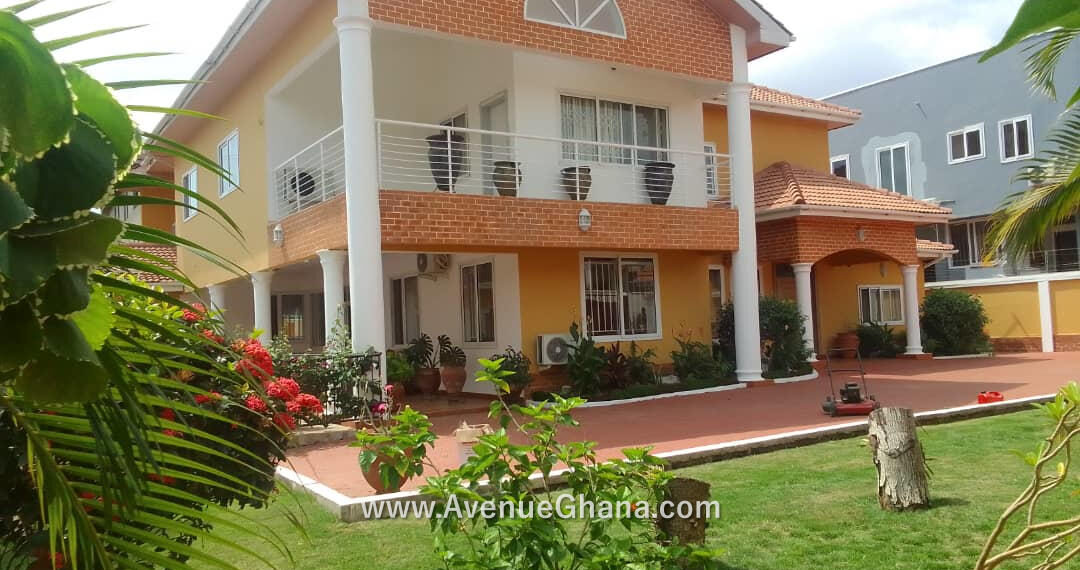 Newly built 5 bedroom furnished house with swimming pool for rent in East Airport, Accra
