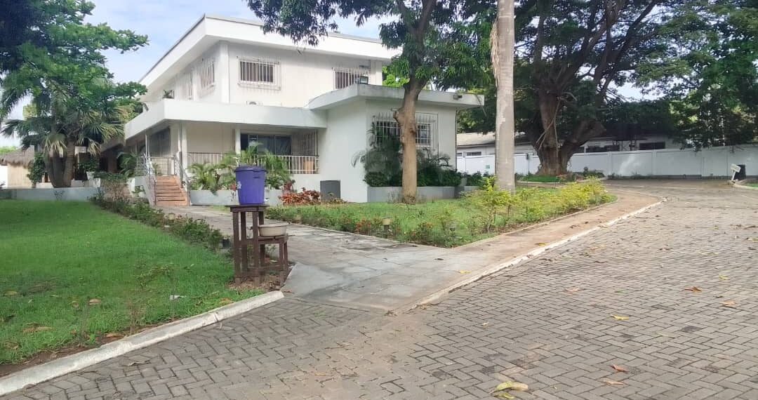 6 bedroom house with swimming pool to let or lease at North Ridge near Alisa Hotel