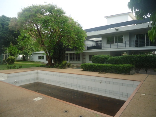 8 room office facility with swimming pool for rent at Airport Residential Area in Accra, Ghana