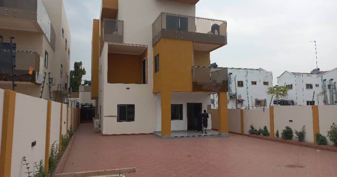 5 bedroom house for rent near East Legon French School in Accra